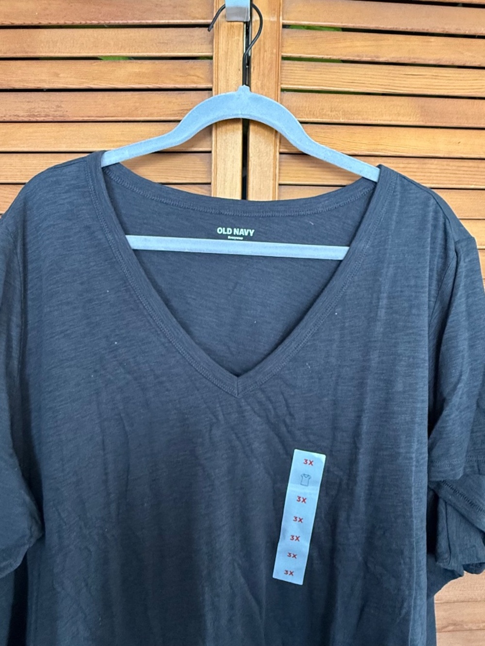 NWT Old Navy Gray V-Neck T-Shirt - Picture 2 of 6